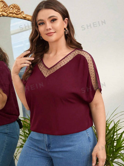 SHEIN Clasi Blusa De Talla Grande De Manga Murciélago Con Cuello En V Y Tapa Con Malla Traslúcida Y Parches